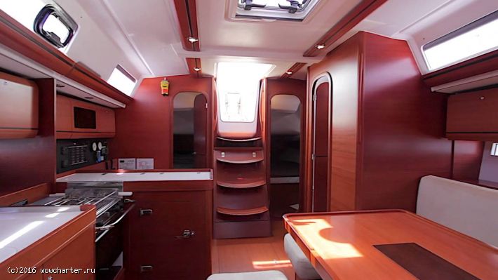 Dufour 405  Bow thruster