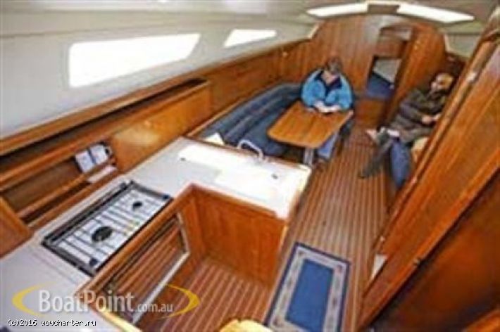 Hunter 33