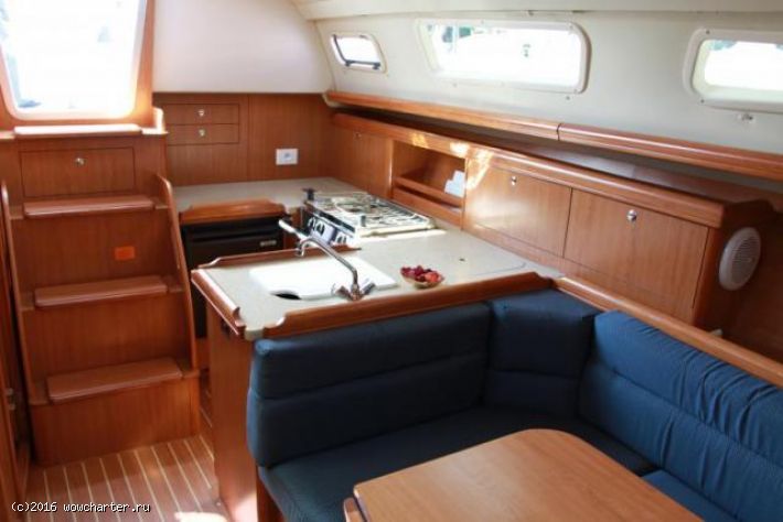 Hunter 33