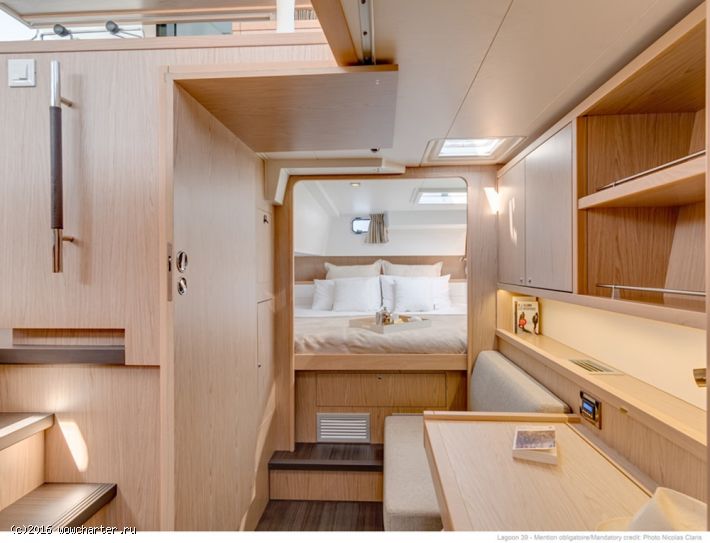 Lagoon 39 Owner Version