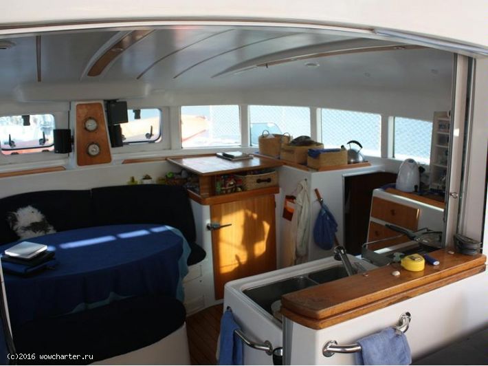 LAGOON 380 (4 CAB+2)