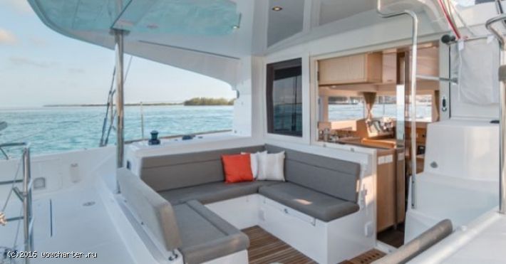 Lagoon 40 Power Catamaran