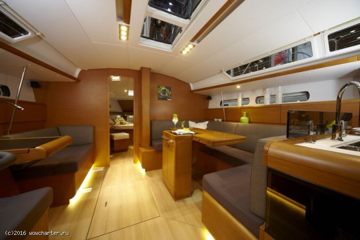 Sun Odyssey 439